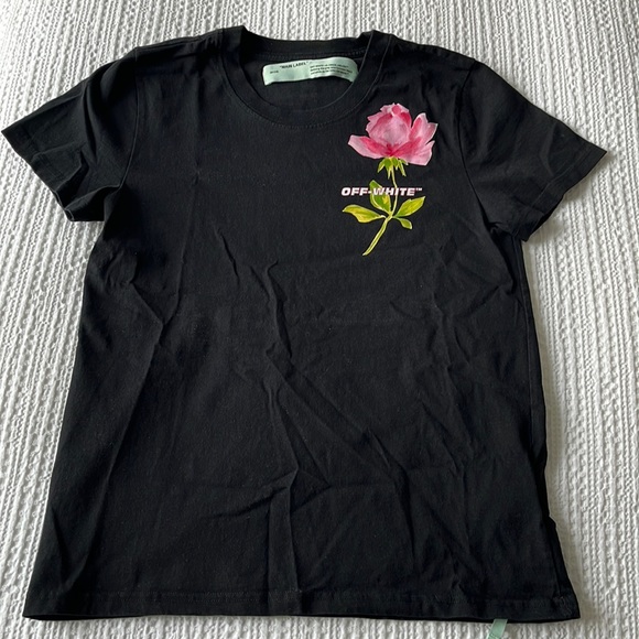 Off-White Tops - OFF-WHITE “Flowers Women’s Casual Tee” Size Small